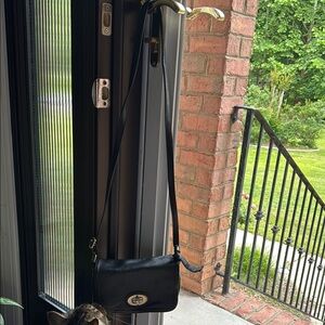 Chic Black Leather Crossbody Bag